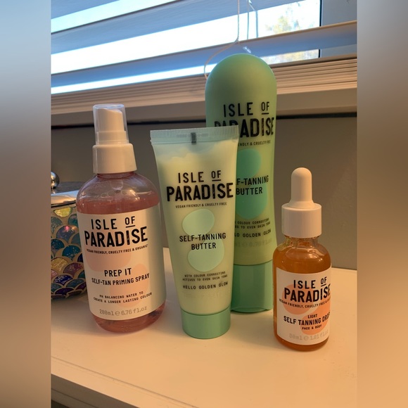 Isle of paradise tanning bundle - 3 pcs + deluxe sample of butter - Picture 1 of 7